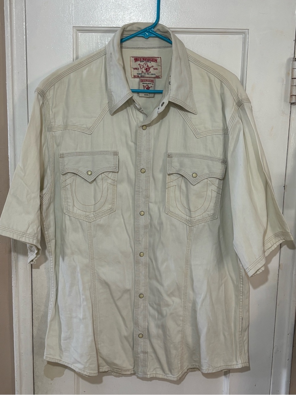 TRUE RELIGION JEAN SHIRT CREAMISH WHITE COLOR MENS SNAPP BUTTONS.